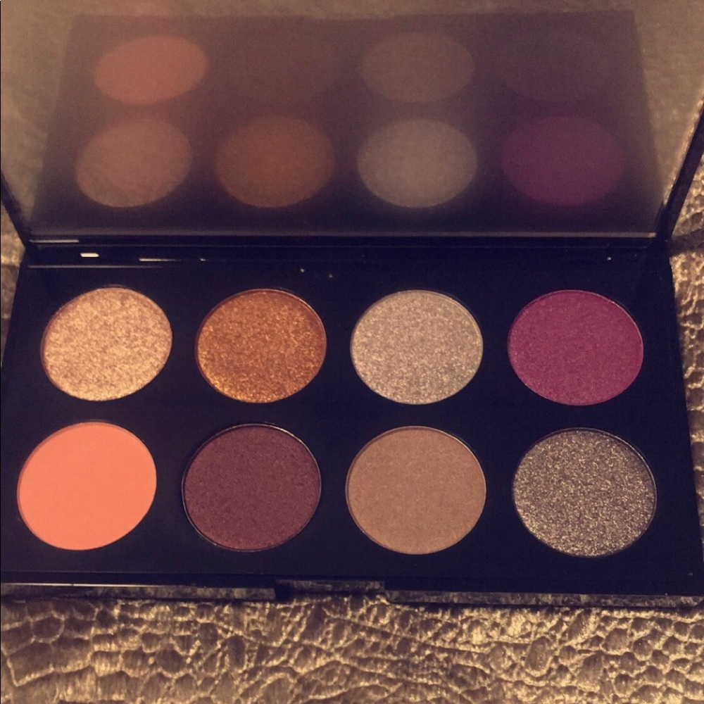 Betty Boop eyeshadow pallet